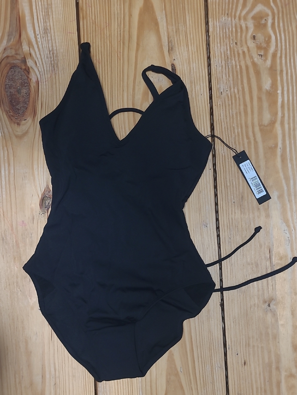 69. NWT  $175 STYLE PLUNGEY XS SHORT
